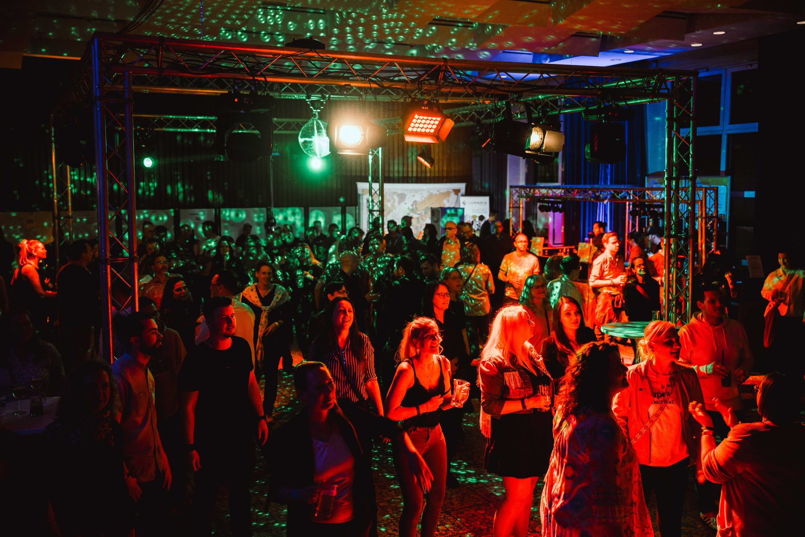 Volle Tanzfläche bei Do You Remember?