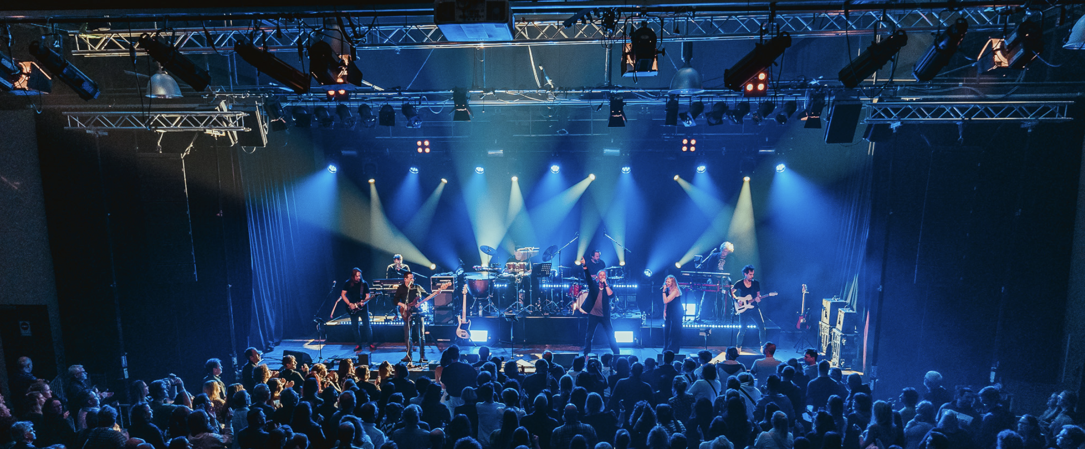 Liveband K.R.A.S.S auf der Bühne
